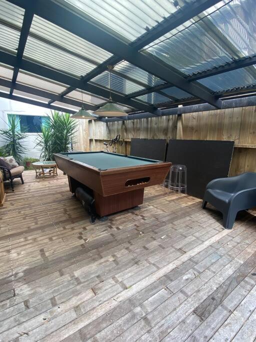 Electric Waihi Beach House - Family & Dog Friendly, Close To Beach, Pool Table, Outdoor Fire Room, Skate Ramp Bowentown Exterior foto